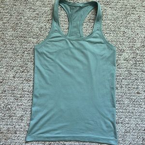 Lululemon Swiftly Racerback Tank Top Powder Blue Size 8